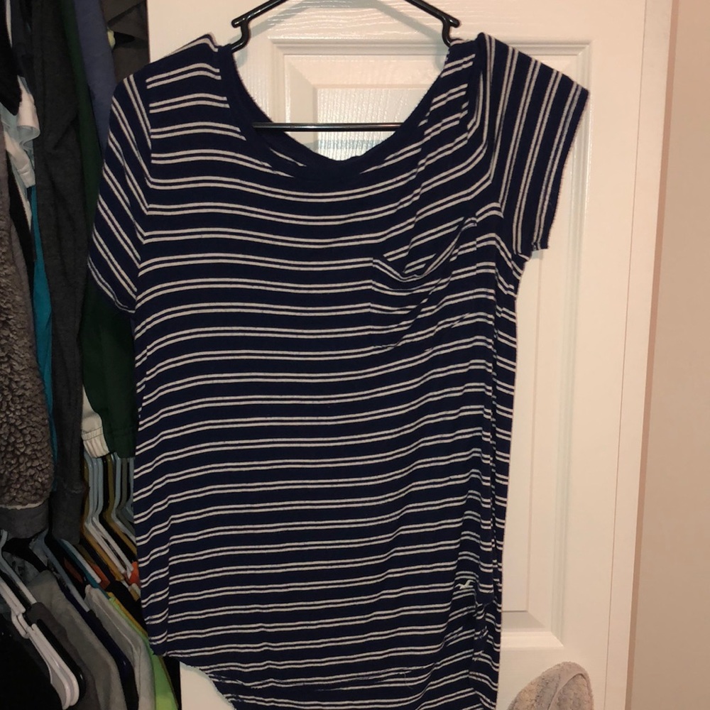 Short sleeve blue stripped top